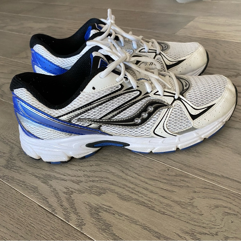 Saucony Sneakers